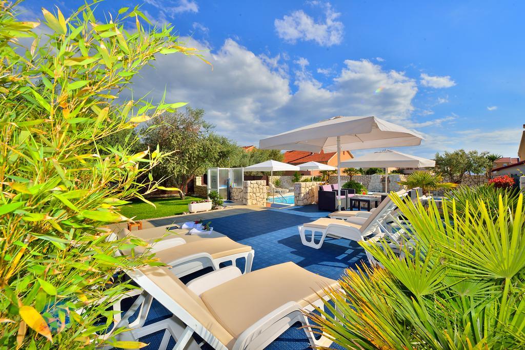 Villa Dalmatina Zadar Mit Pool Exterior foto
