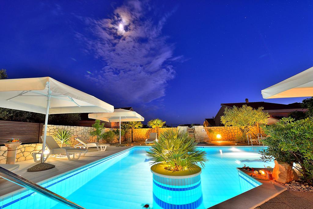 Villa Dalmatina Zadar Mit Pool Exterior foto